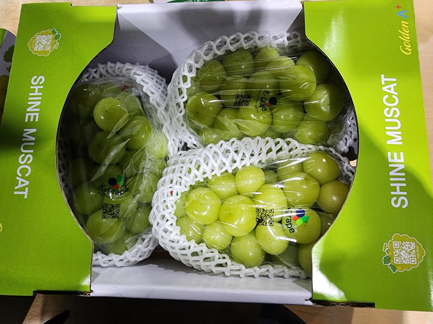 Shine Muscat